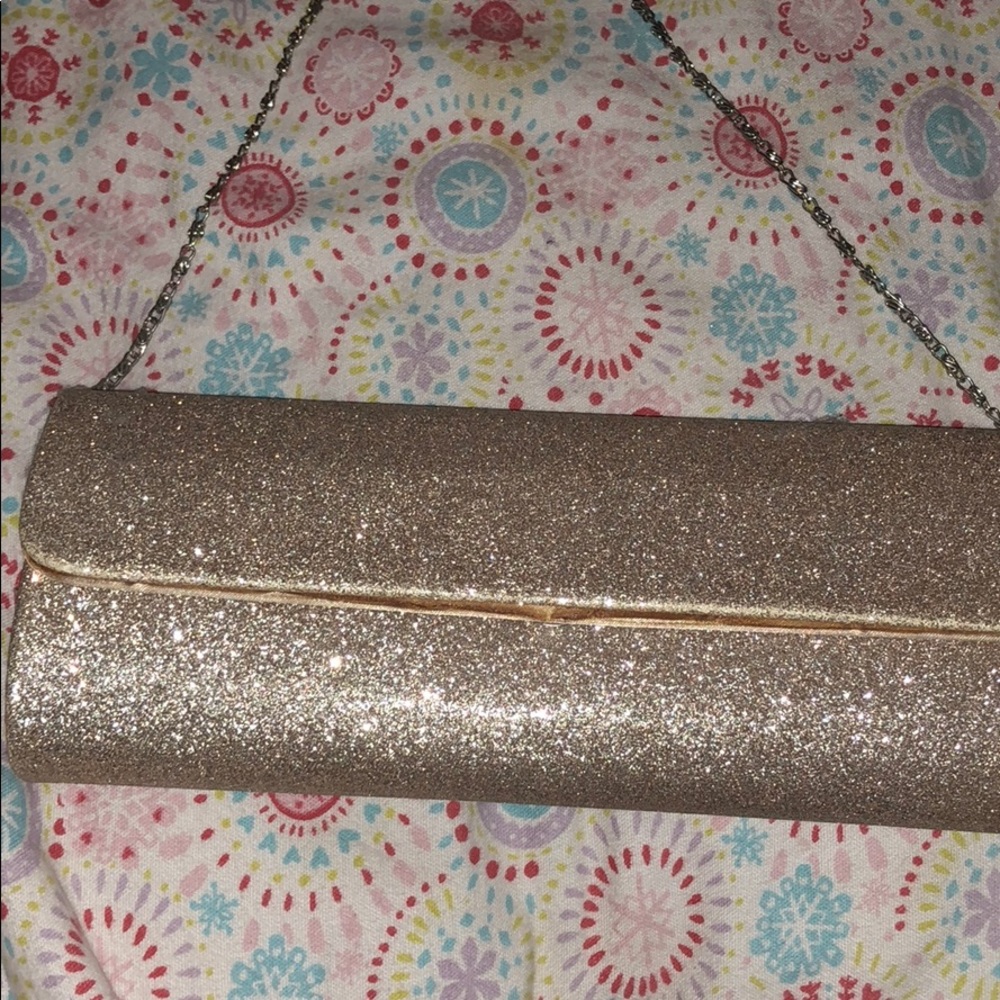 Gold clutch